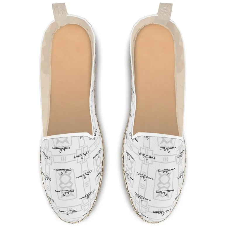 #426 cnl loafer espadrilles white print with rooster/guns