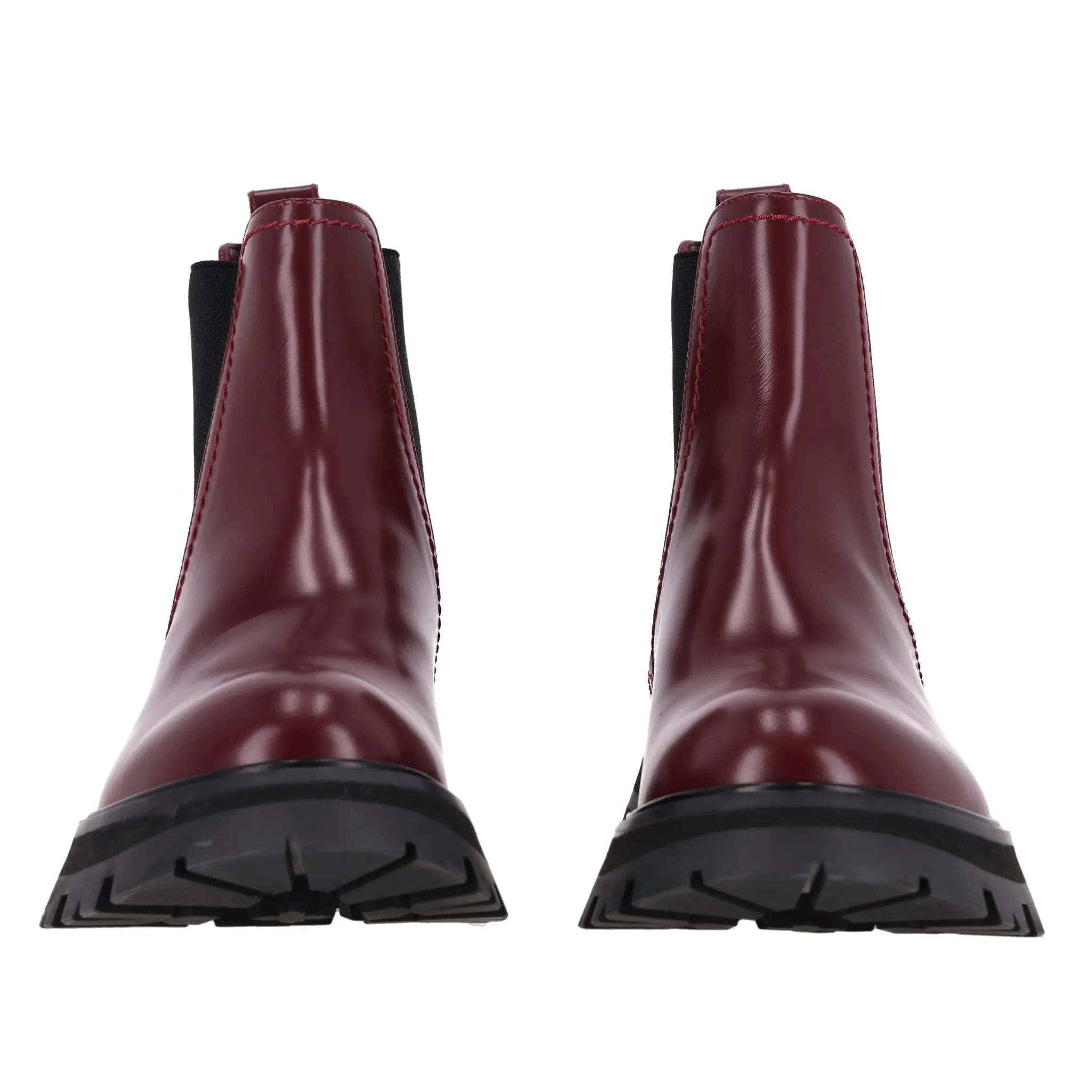 Alexander McQueen Wander Leather Chelsea Boots. Size 39