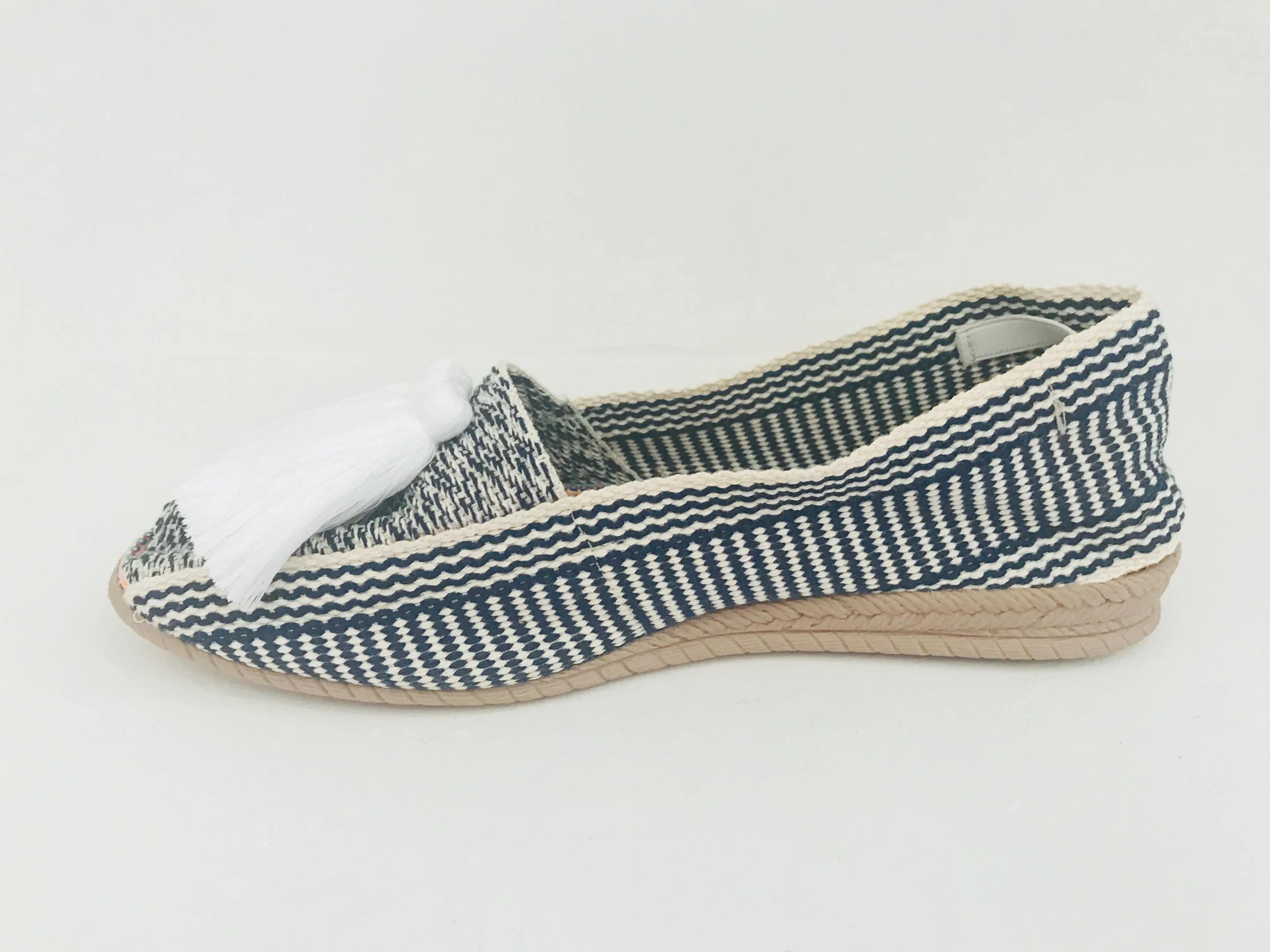 Casa de Vera Amaya Tassel Espadrillas in White