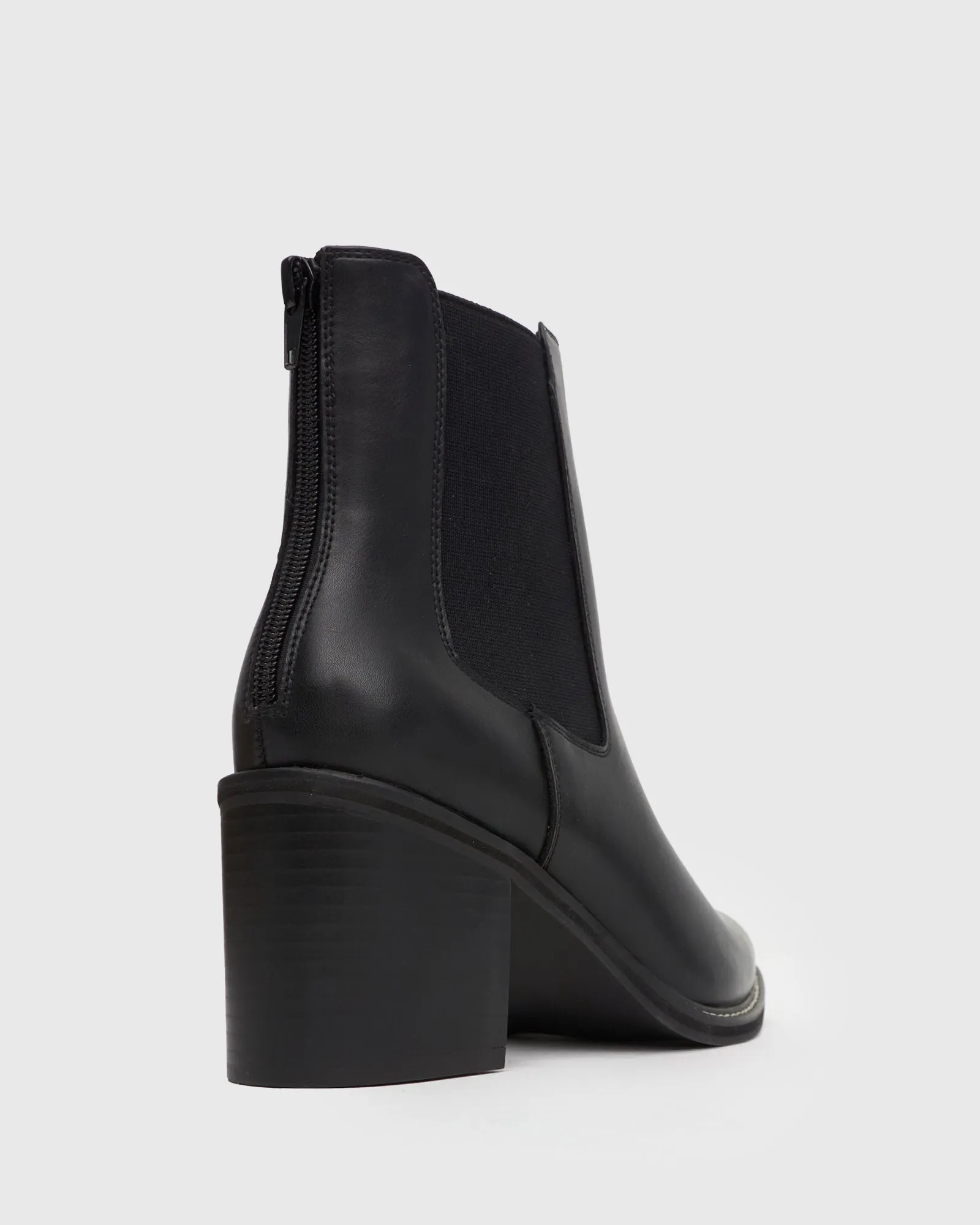 NELLY Vegan Ankle Boots