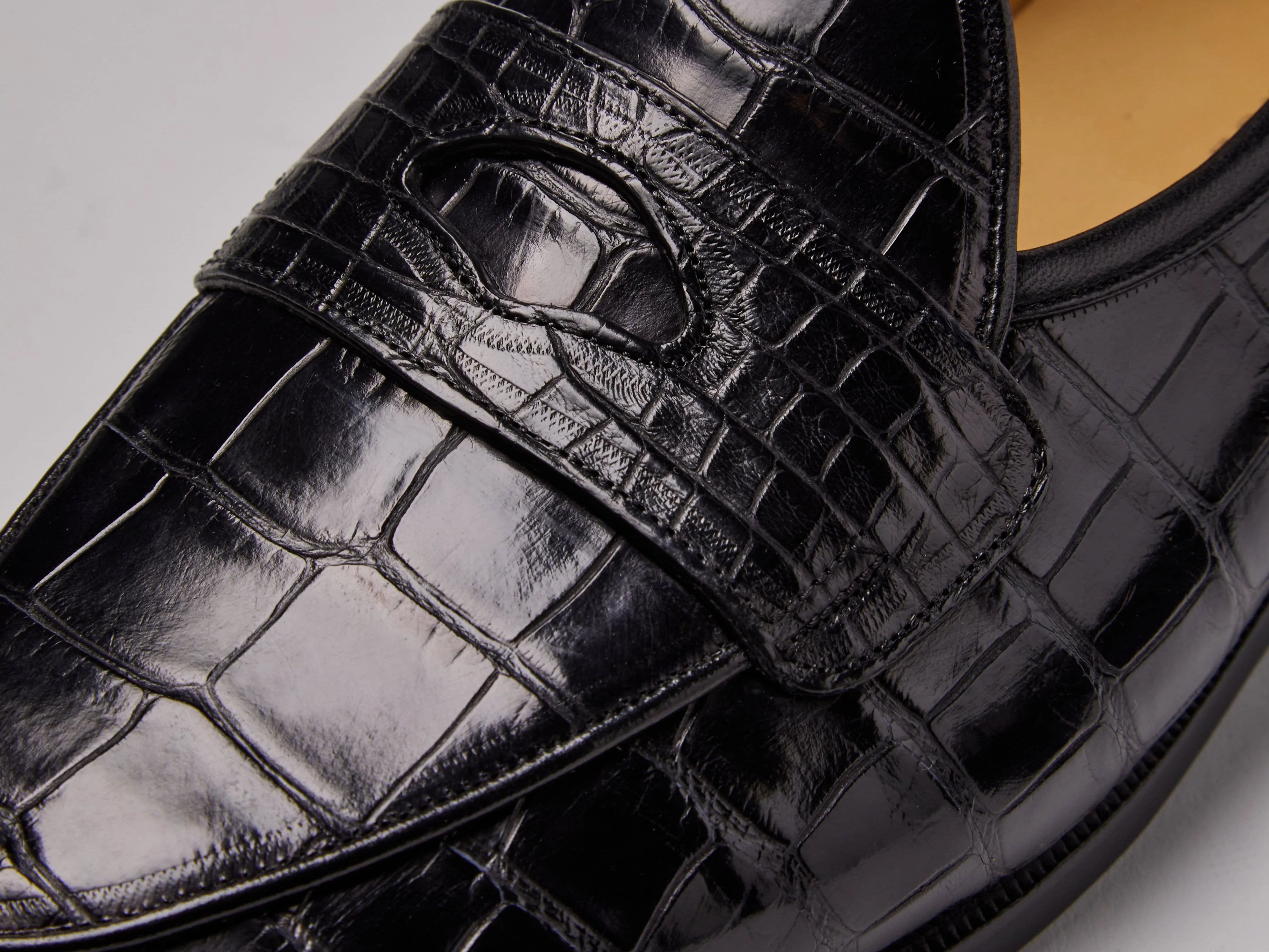 Sagan Ginkgo Precious Leather Loafers in Obsidian Black Crocodile